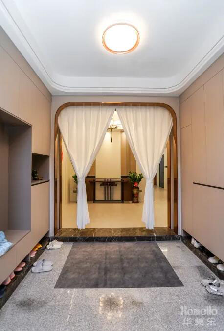 137㎡世紀(jì)東方城別墅戶(hù)型，盡顯新中式的雅致與現(xiàn)代格局的氣派